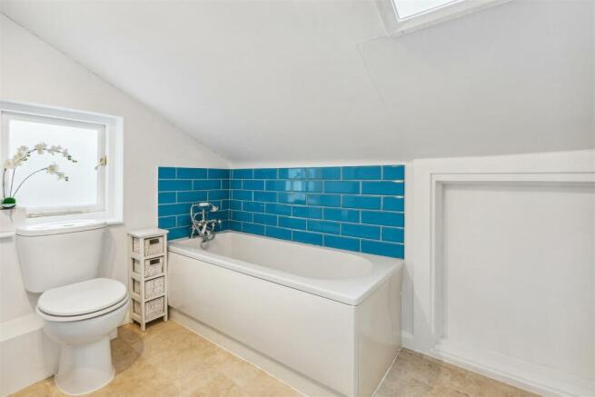 Heathfield Gardens, W4 - FOR SALE