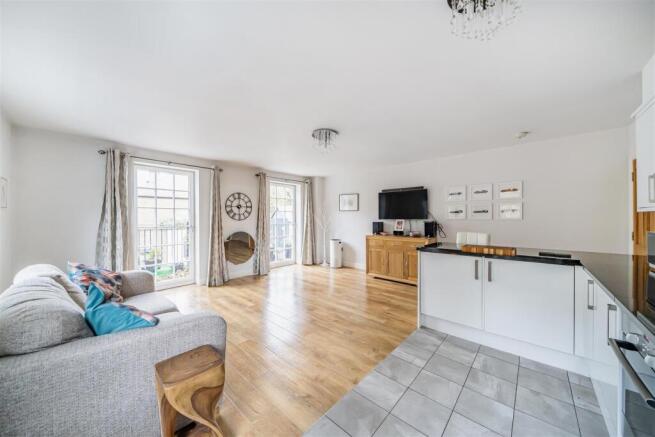 1369956-15-68f132b80bc09-ARW .jpg