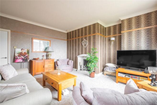 3 bed Semi-Detached for sale Image 6