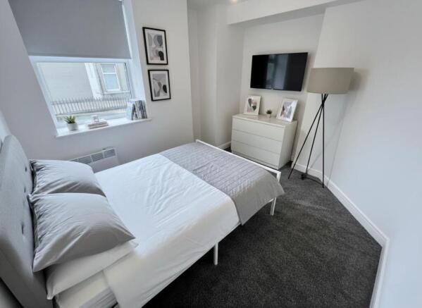 2 bed Flat to rent Image 4