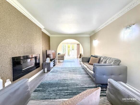 4 bed Detached for sale Image 7