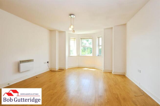 FITTED KITCHEN/LOUNGE/DINER