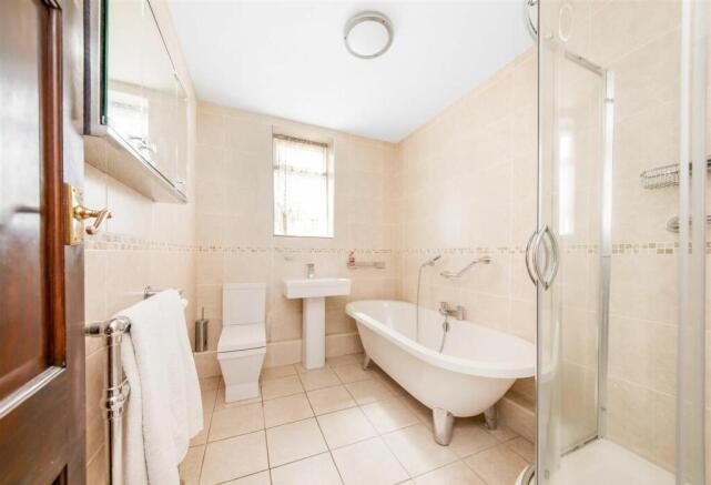 HOUSE BATHROOM.jpg
