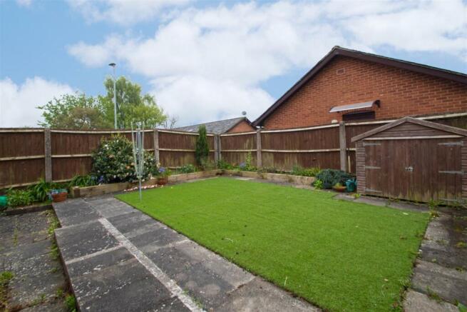 garden 2.jpg