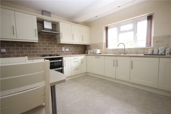 02 Kitchen