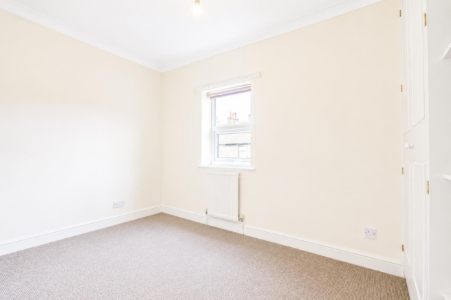 2 bed Terraced for sale Image 6