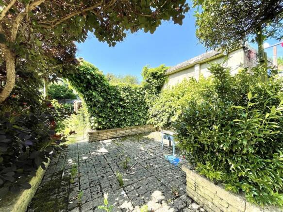 Garden 2.jpg