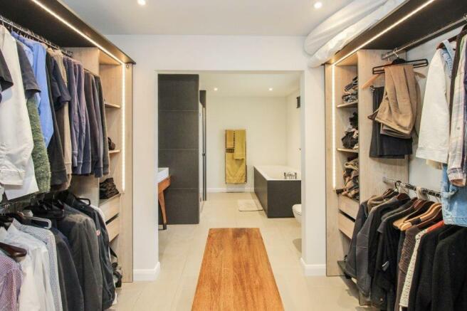 dressing room.jpg