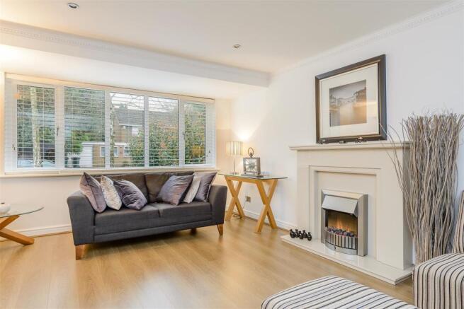 8284899-interior12-m