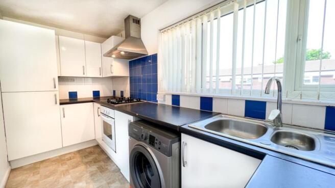 kitchen2.jpg