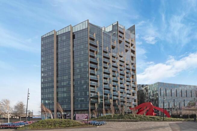 UPPER RIVERSIDE NO. 2, FLAT 402-48.jpg