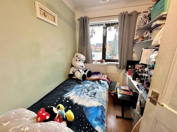 Bed 3.jpg