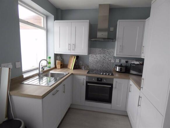 FITTED DINING KITCHEN