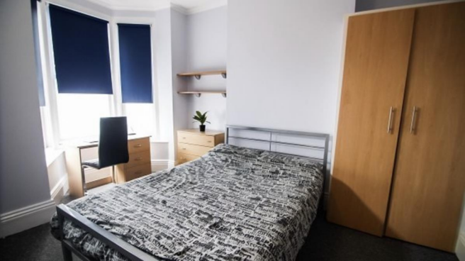 3 bed Terraced to rent Image 6