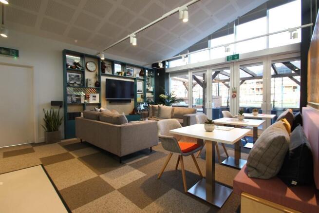 Residents' Lounge 