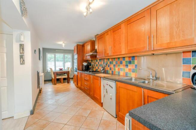 Wheatlands Close, Cannock, WS12 3XL-5.jpg