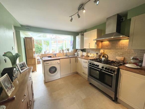 Kitchen.JPG