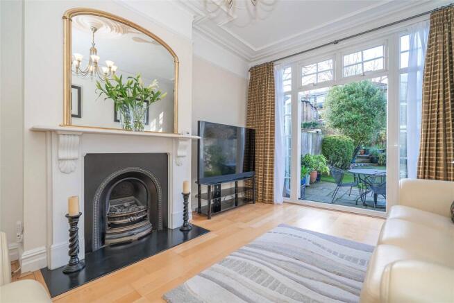 Curzon Road, London, N10 photo 4