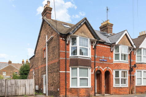 Barttelot Road, Horsham, RH12