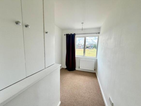 3 bed Terraced for sale Image 10