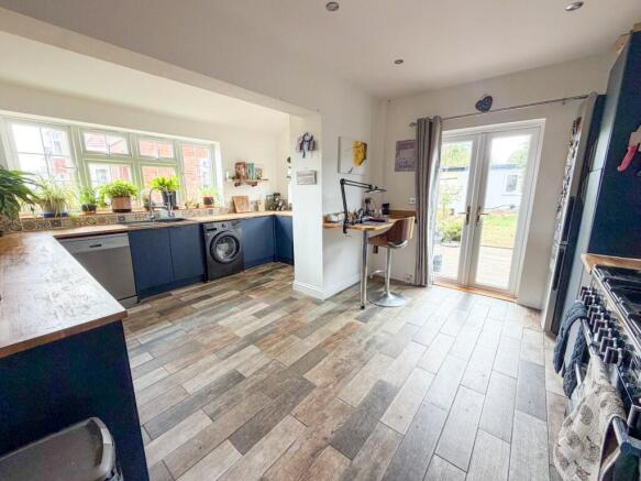 Burnham Road, Highbridge, Somerset, TA9 photo 4