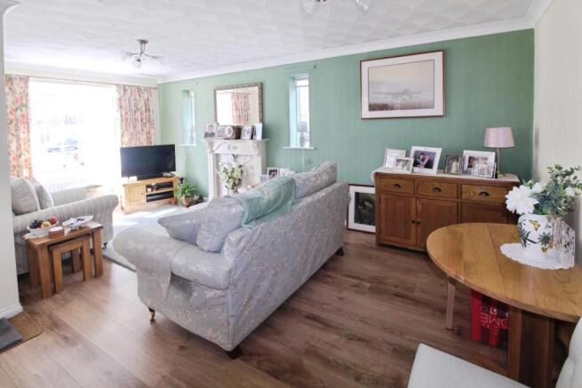 2 bed Bungalow for sale Image 5