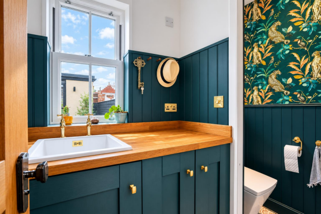3 bed Terraced for sale Image 10