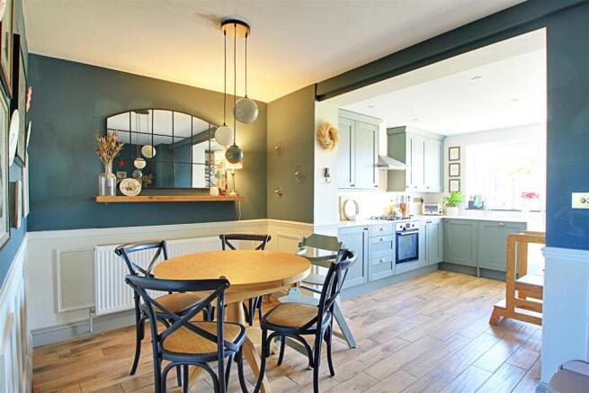 Dining Room.jpg