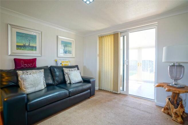 4 bed Detached for sale Image 8