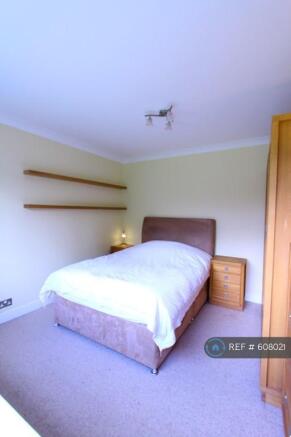 Ground Floor Double Bedroom 1