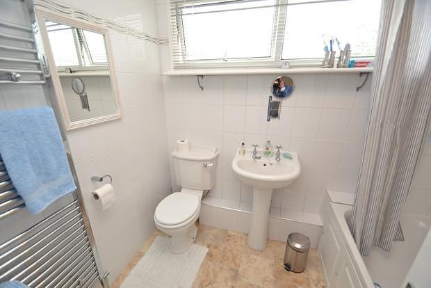 bathroom 
