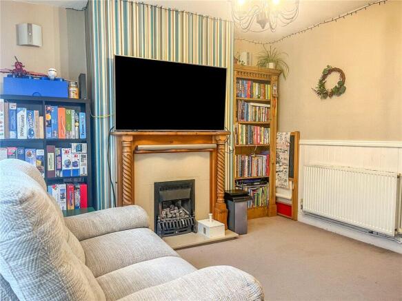 3 bed Semi-Detached for sale Image 11