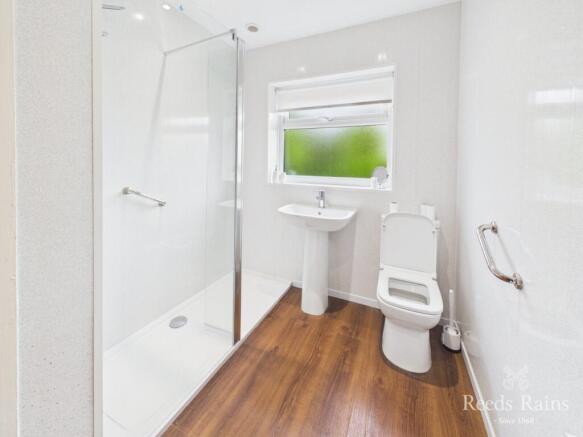 3 bed Bungalow for sale Image 10