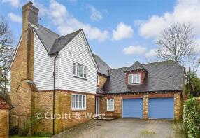 32 Jenny Wrens, Rectory Close, Pulborough RH20 3LP