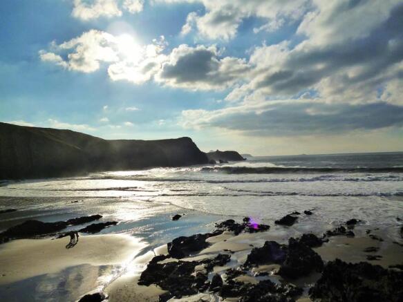 TRAETHLLYFYN BEACH
