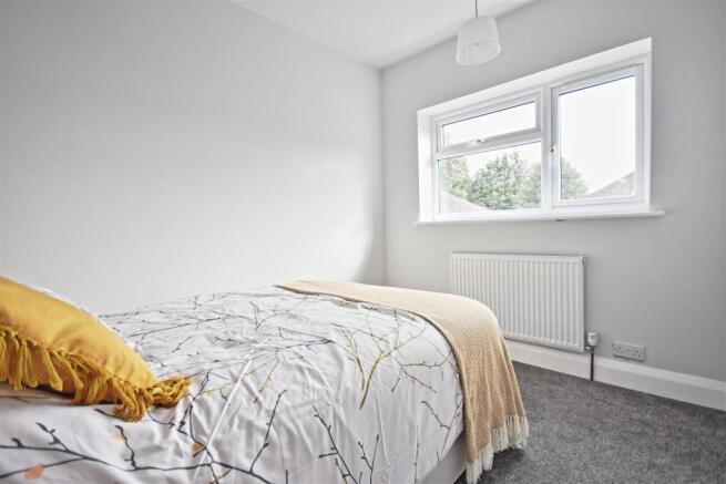bedroom2.JPG