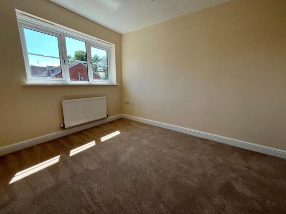 3 bed Terraced for sale Image 7