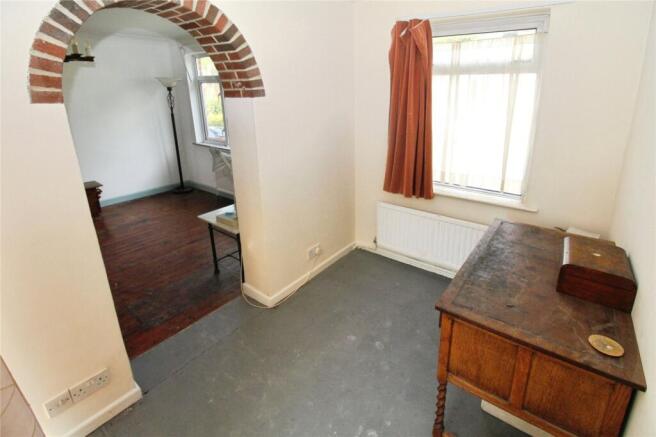 House in Southampton, Bassett - More