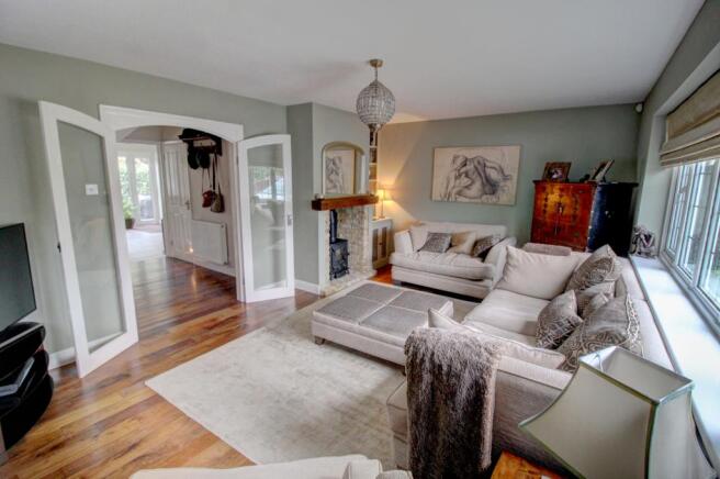 Brentwood Road, Ingrave, Brentwood, CM13 (26)