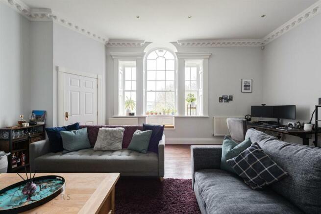 Apt.C.LoxleyHouse(Interior)(7of28).jpg