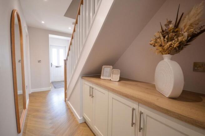 4 bed Semi-Detached for sale Image 6