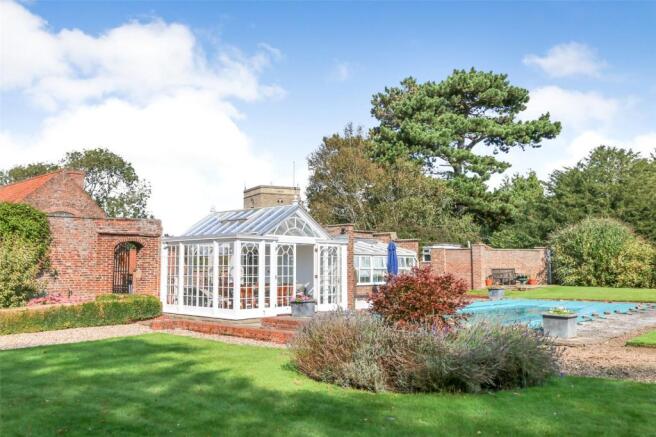 Garden Room and Pool