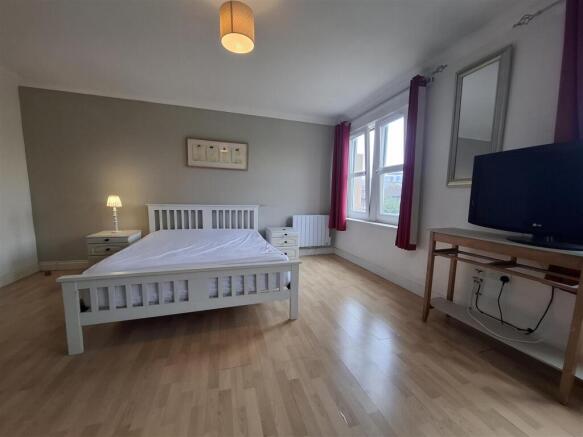 Room View 1.jpg