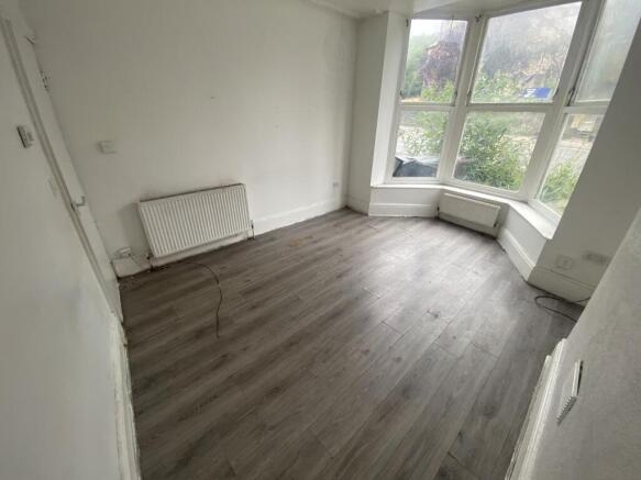 4 bed Terraced for sale Image 5