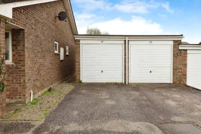 Garage & Parking
