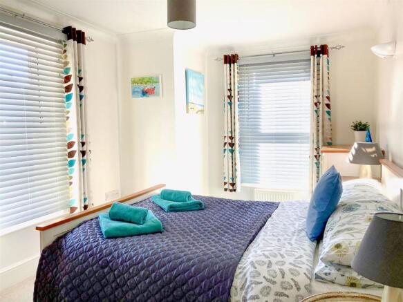 Bedroom 1..jpg