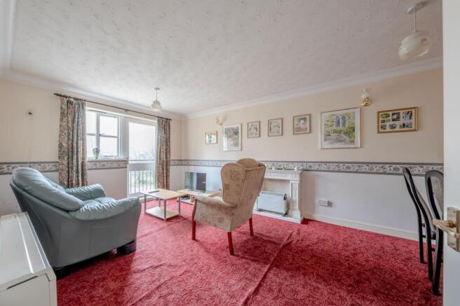 2 bed Flat for sale Image 7