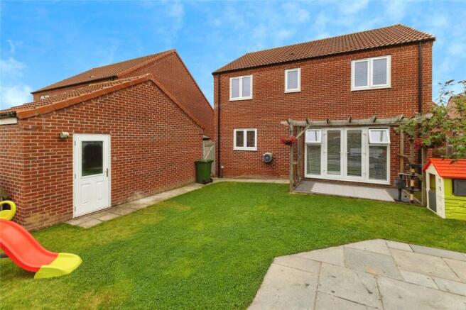 4 bed Detached for sale Image 4