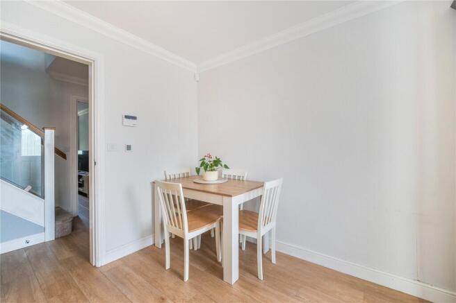 3 bed House for sale Image 5