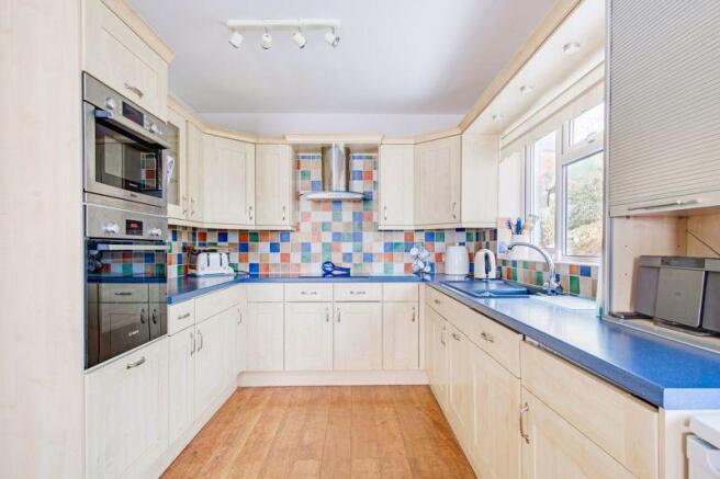 Kitchen/ Dinin...